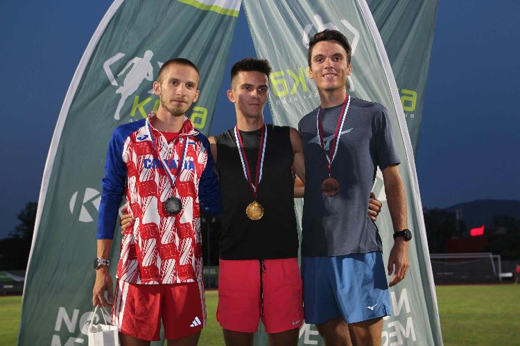 3175157619536 mednarodni miting novo mesto 2025 88 3000 m zapreke.jpg-atletskimiting-nm.si